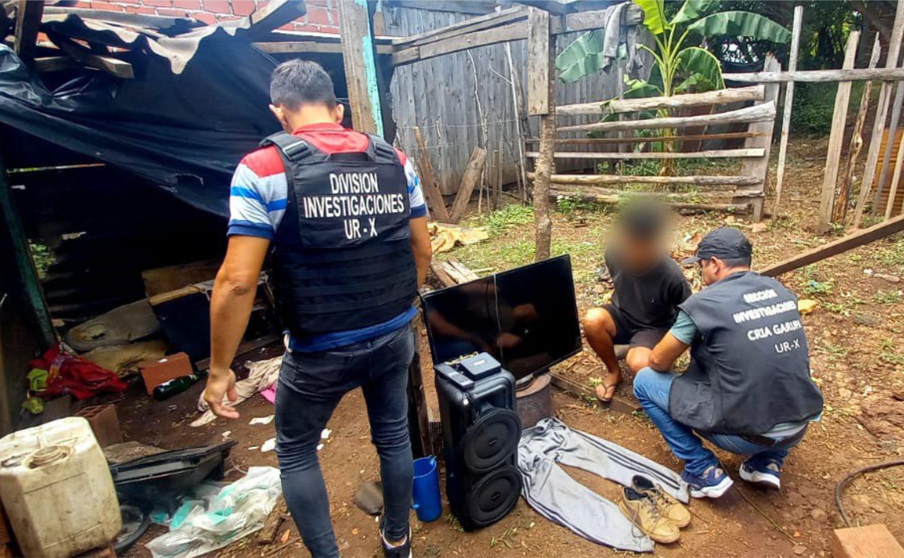 policia detuvo tres hombres