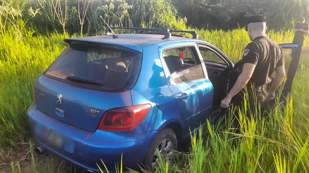 Recuperaron un auto y cuatro motos robadas