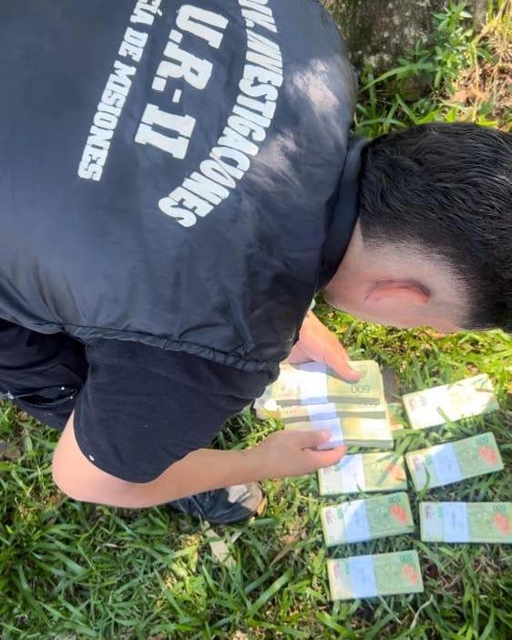 lider banda roba auto obera