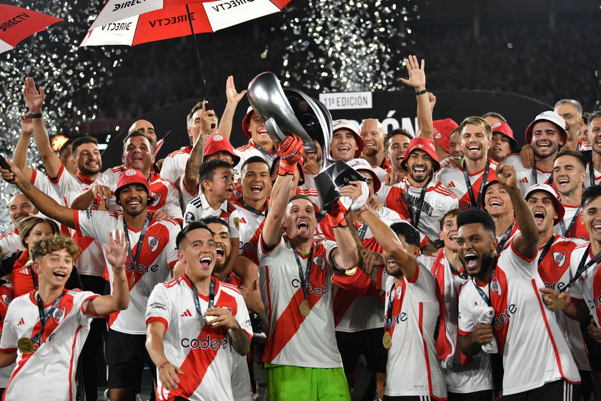 river campeon supercopa
