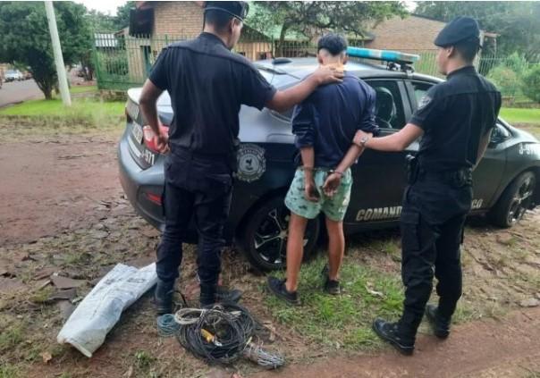 detenidos robar cable obera