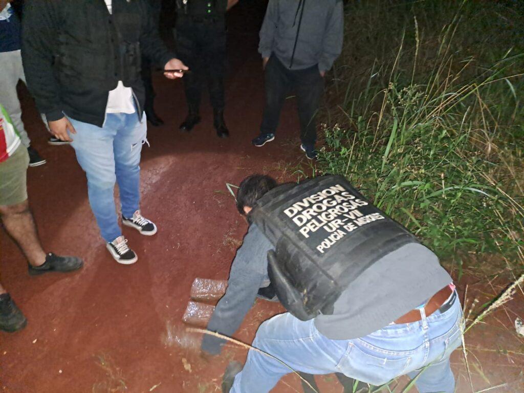 marihuana apostoles maleza