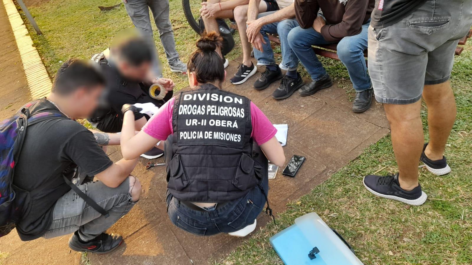 narcodelivery en bicicleta