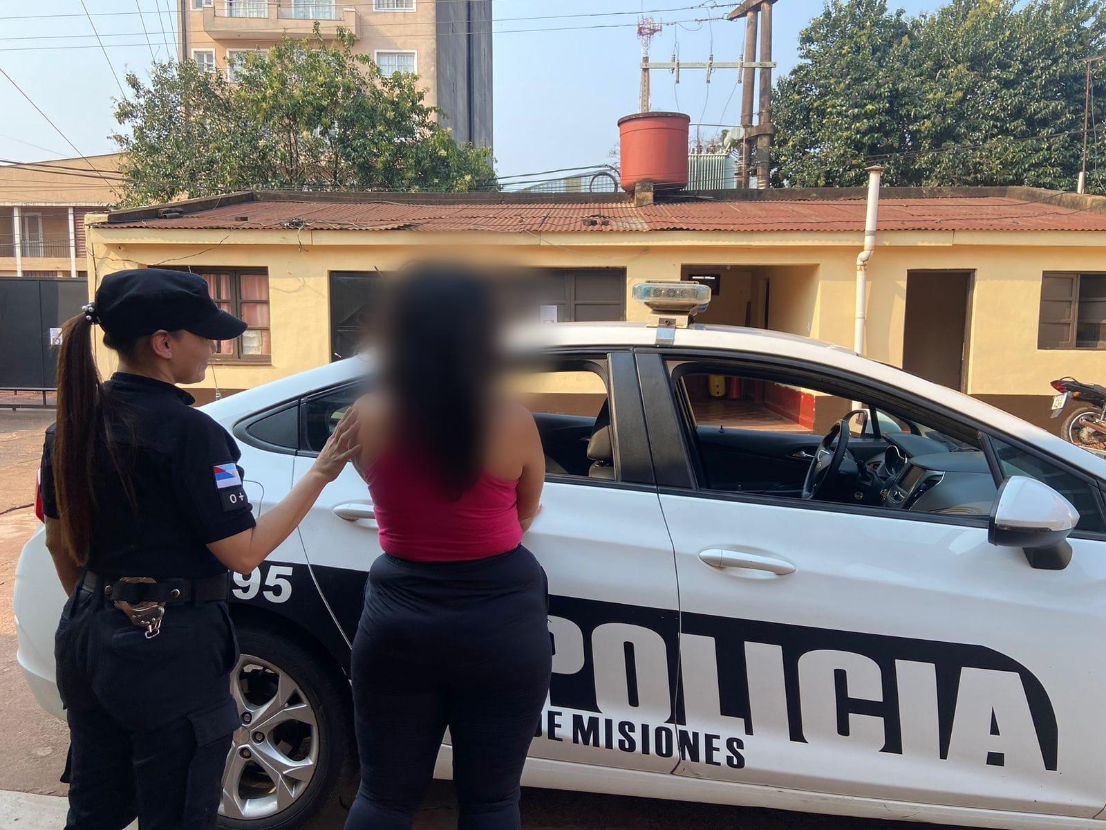 detenida robar roba obera