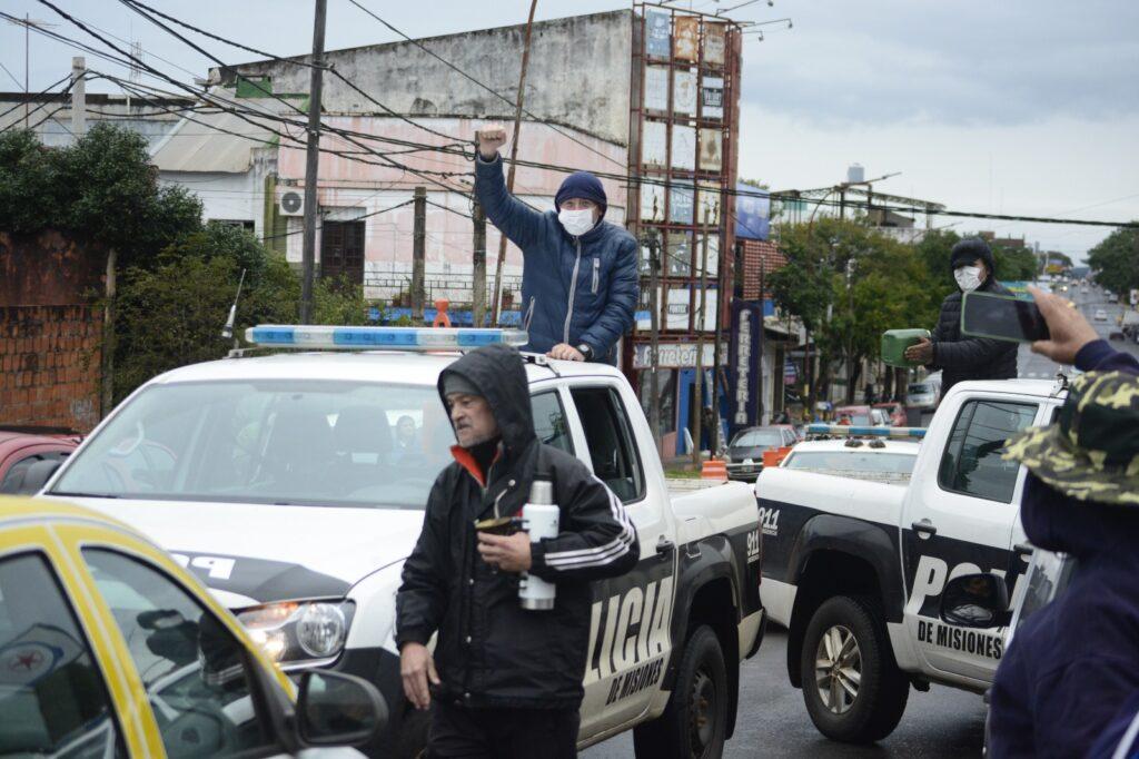expulsar policias misiones