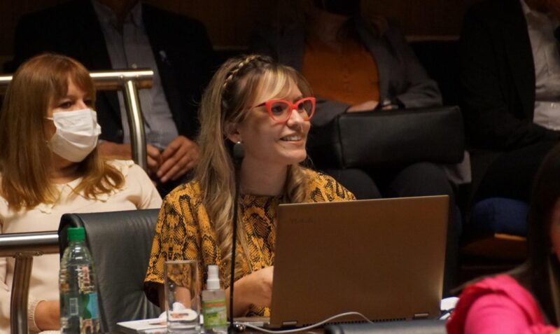 karen fiege renuncia