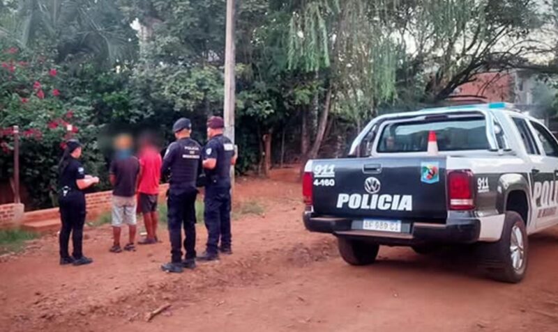 manos de gallina detenido