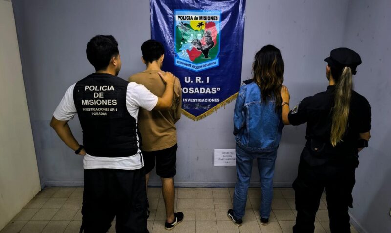 chino china detenidos posadas