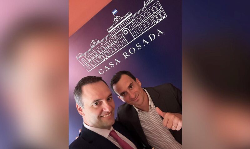 reemplazante de adorni