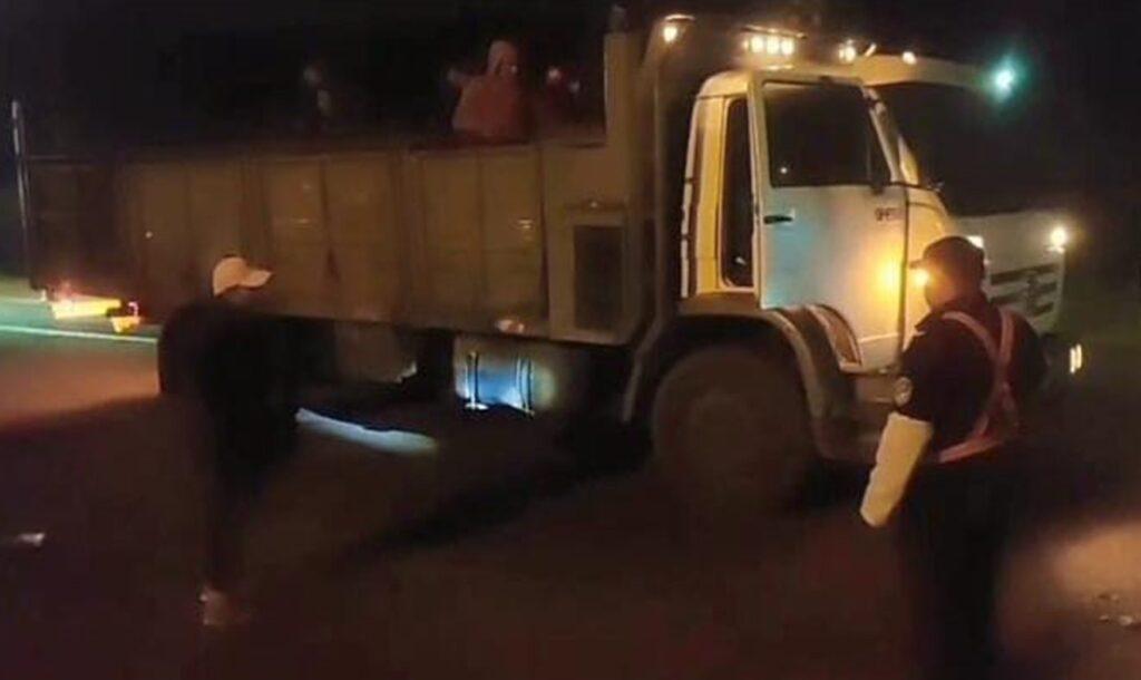 obera transporte trabajadores camion