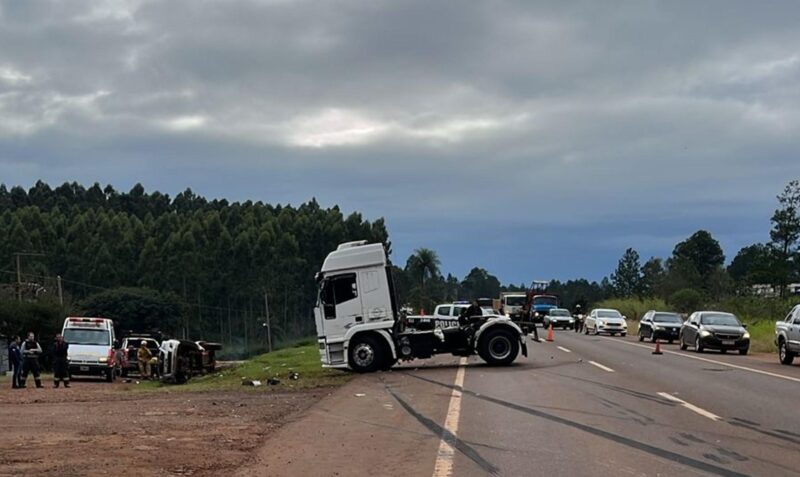 camioneta choque camion