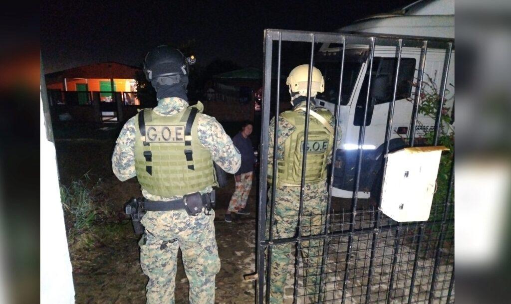 banda negrito garupa