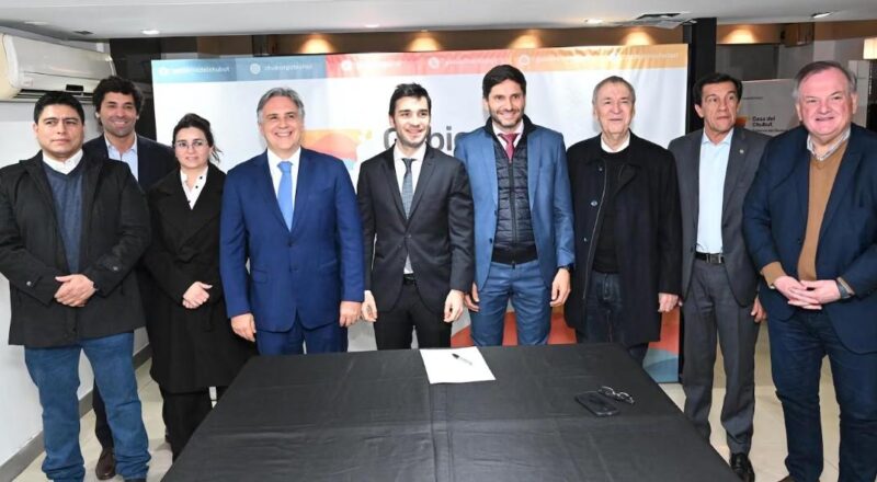 Gobernadores frente politico