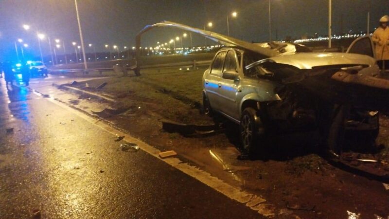 choque poste costanera