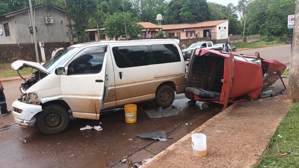 choque auto camioneta libertad iguazu