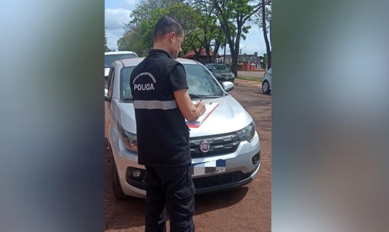 Fiat Mobi secuestrado en Jardín América