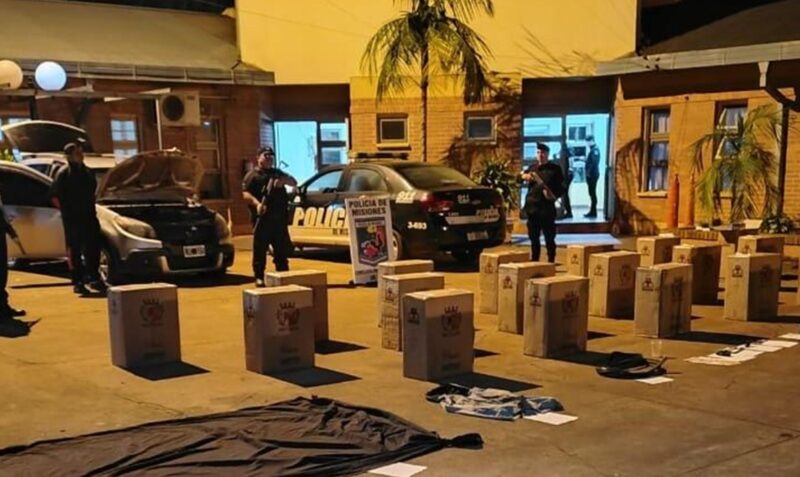 auto robado con cigarrillos Puerto Piray