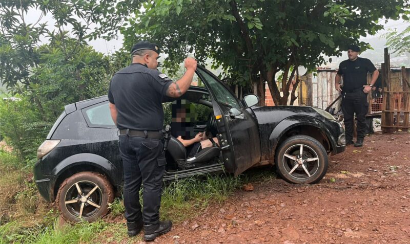 despiste Leandro N Alem alcoholizado barrio Espacio Verde Ford Ka