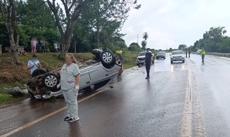 despiste Ruta 14 Campo Grande Chevrolet Prisma ilesos