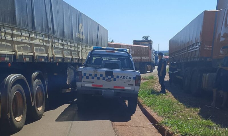 siniestro vial San Javier avenida Paraguay Puerto Paso Barca choque camión Scania Ford Ranger
