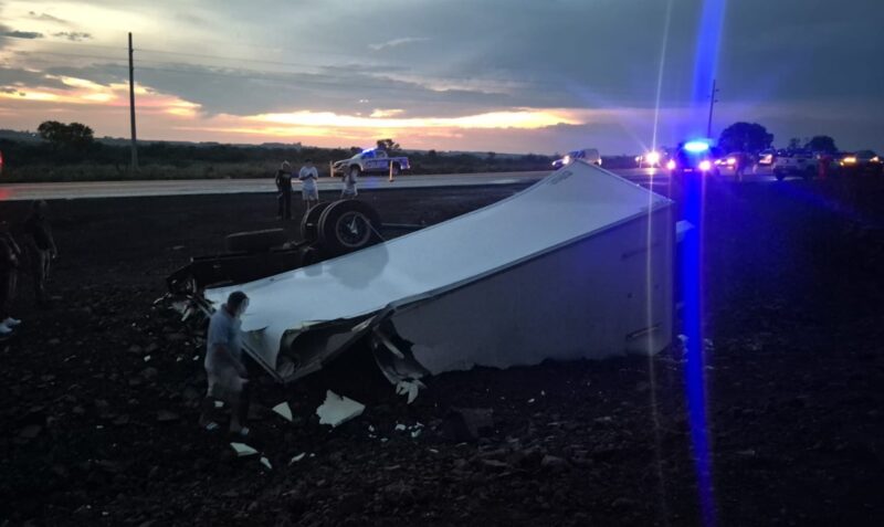 siniestro vial Fachinal Ruta 105 vuelco camión Iveco Hospital Madariaga