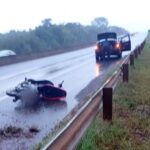 Garupá: un motociclista de 24 años quedó inconsciente tras despistar en la Ruta 105