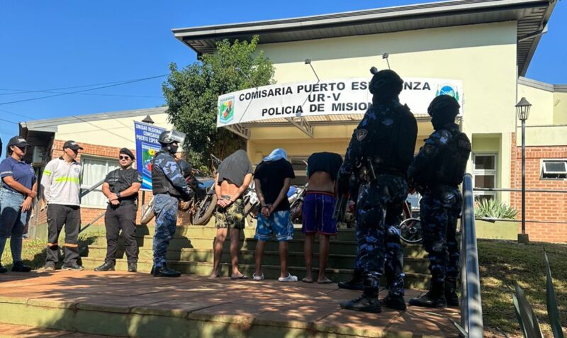 Motos robadas Puerto Esperanza maniobras peligrosas videos virales