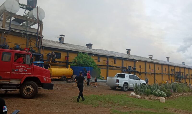 incendio secadero Apóstoles yerba mate Ruta 1 bomberos Unidad Regional VII