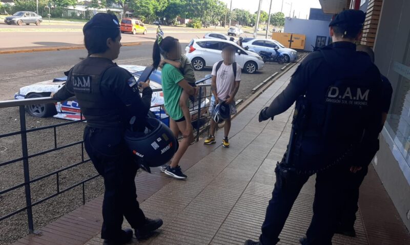 niño extraviado Posadas operativo policial hallazgo menor sano y salvo