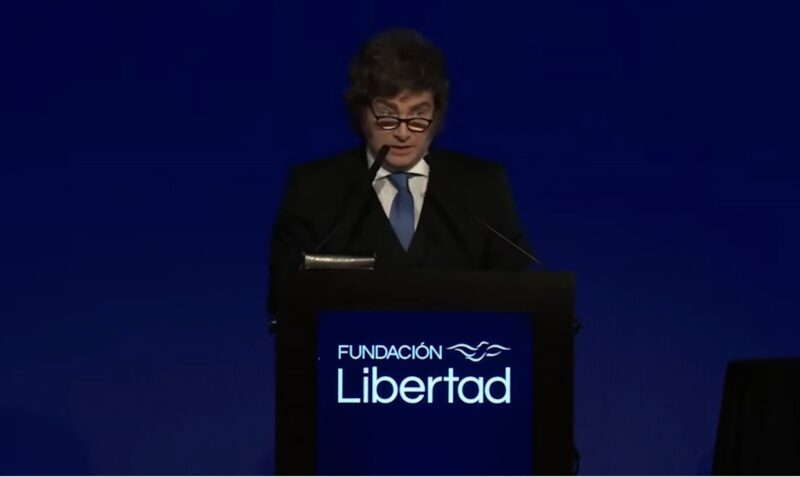 Javier Milei Fundación Libertad discurso inflación deuda PBI Kicillof
