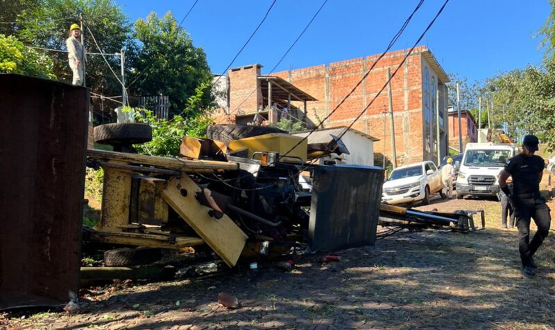 Vuelco Puerto Rico retro recolectora barrio Fátima operario herido