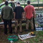 Persecución y detención de tres hombres armados en una zona rural