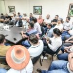 Cuarto intermedio en la reunión con yerbateros mientras piden sostener el paro en las chacras