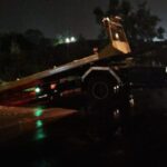 Noche rara: manejaba tranquilo y terminó dentro de un zanjón