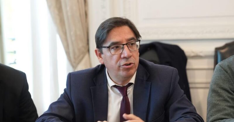 Conflicto universidades hospitales universitarios presupuesto 2026