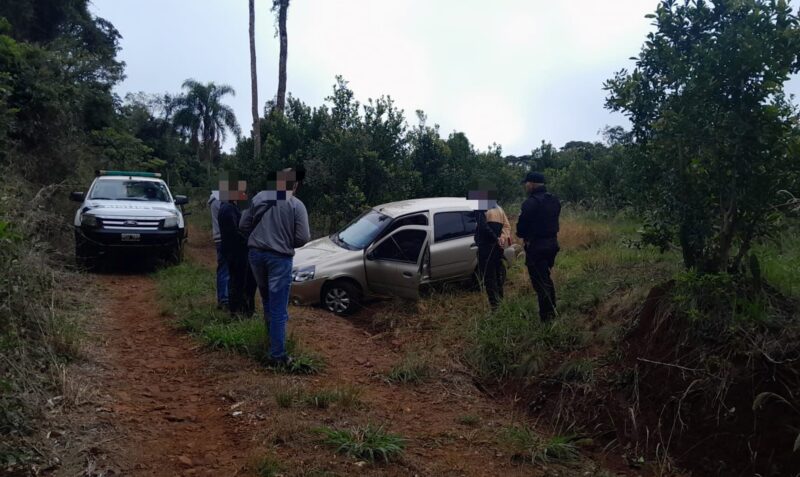 Automóvil recuperado Leandro N. Alem Colonia El Chatón Renault Clio Mío