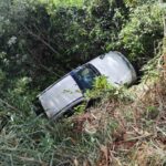 Corpus Christi: Un automóvil terminó en un barranco tras un desperfecto mecánico