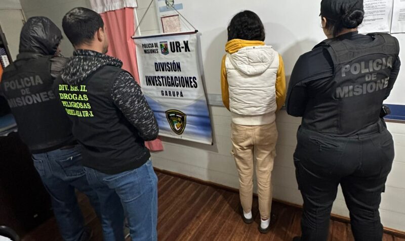 Robo Garupá barrio La Esperanza detenida Carolina G asalto cuchillo