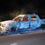 Ruta 19: una camioneta sufrió un cortocircuito y se incendió por completo en Wanda