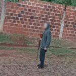 Puerto Iguazú: detuvieron a un hombre que usaba un rifle para amenazar e intimidar a sus vecinos