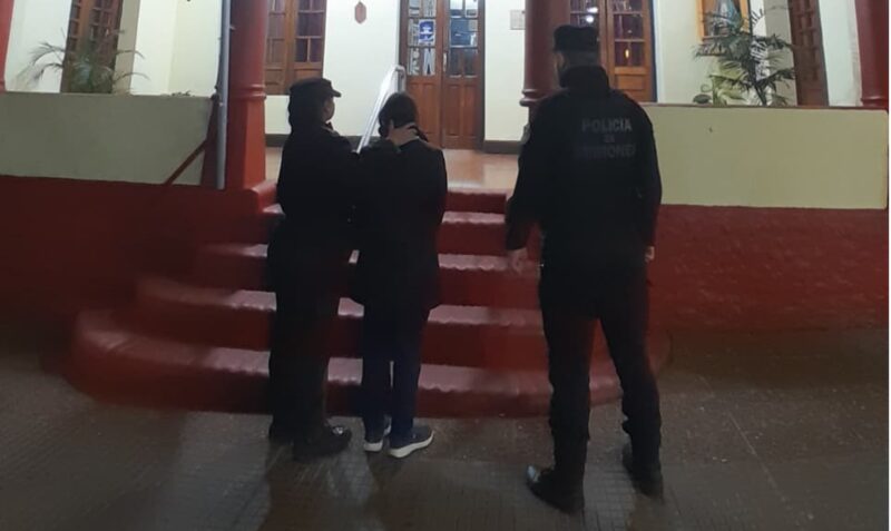 docente detenida Oberá robo tarjeta crédito Cibercrimen estafa
