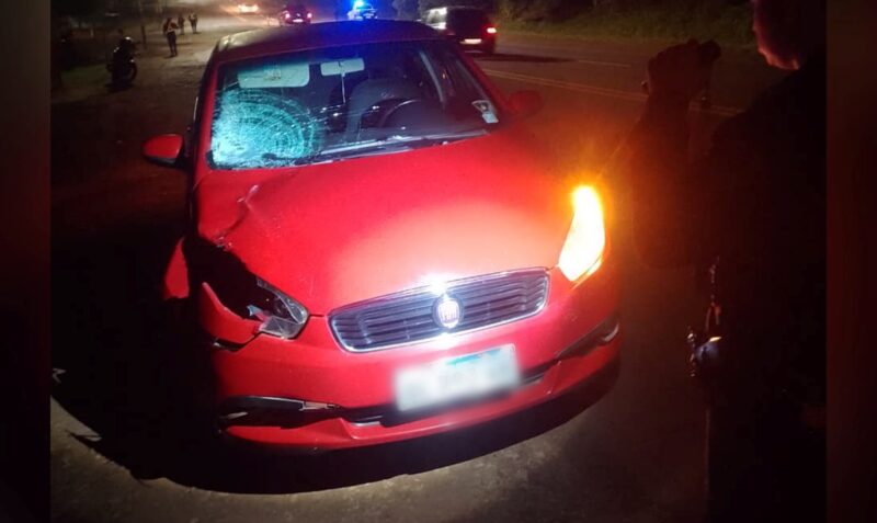 Siniestro vial Puerto Leoni Ruta Nacional 12 Fiat Siena Policía Científica