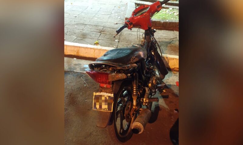 moto Oberá avenida Libertad Plazoleta Suiza Gilera