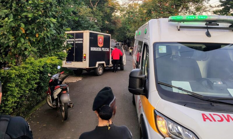presunto femicidio suicidio Posadas calle Japón avenida Rademacher
