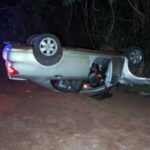 Embistió a un motociclista, huyó y terminó detenido tras un impactante desenlace