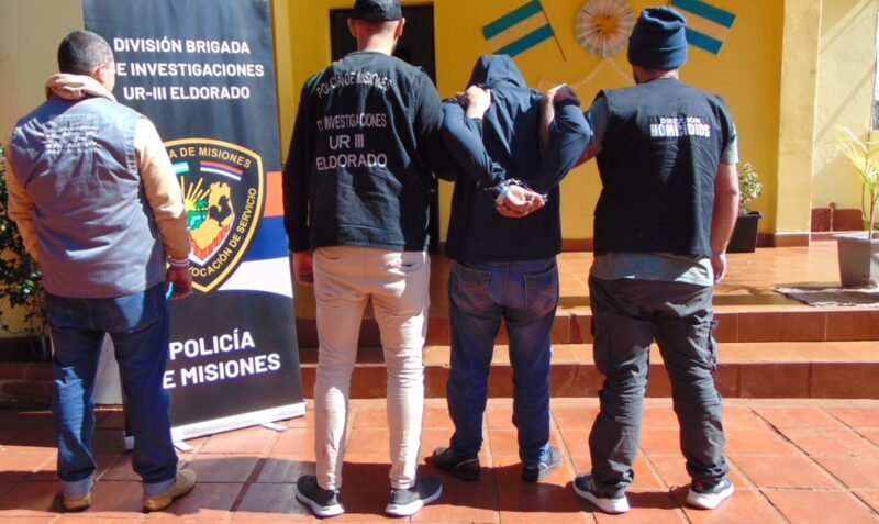 Dulce María Candia Mario Alberto Y Eldorado detenido barrio 20 de junio
