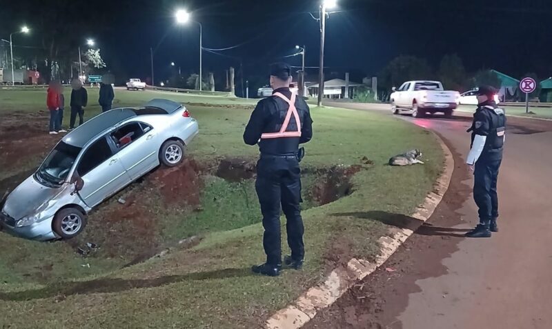 despiste Dos de Mayo Ruta Nacional 14 Toyota Corolla
