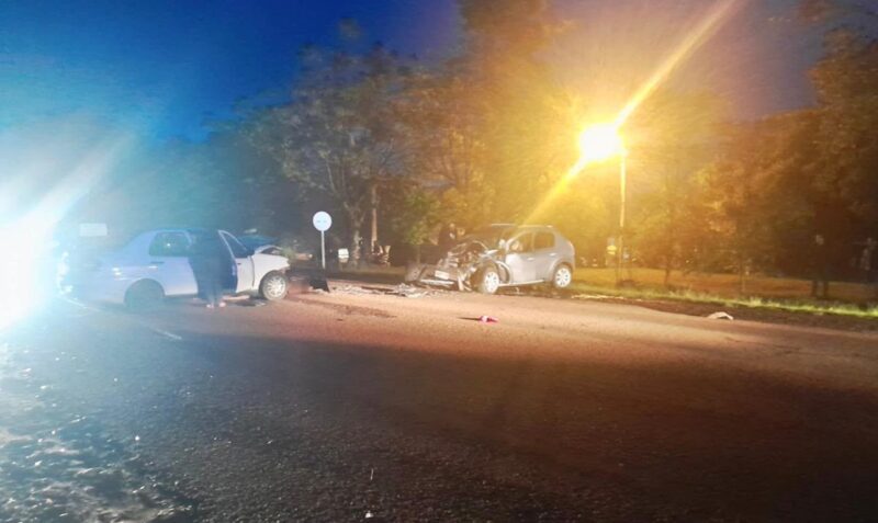 choque alem ruta 4 choque frontal Renault Sandero Fiat Siena