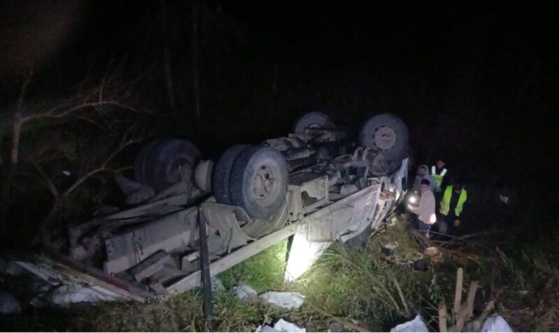 accidente Loreto camión volco Ruta 12 Curva de la Muerte