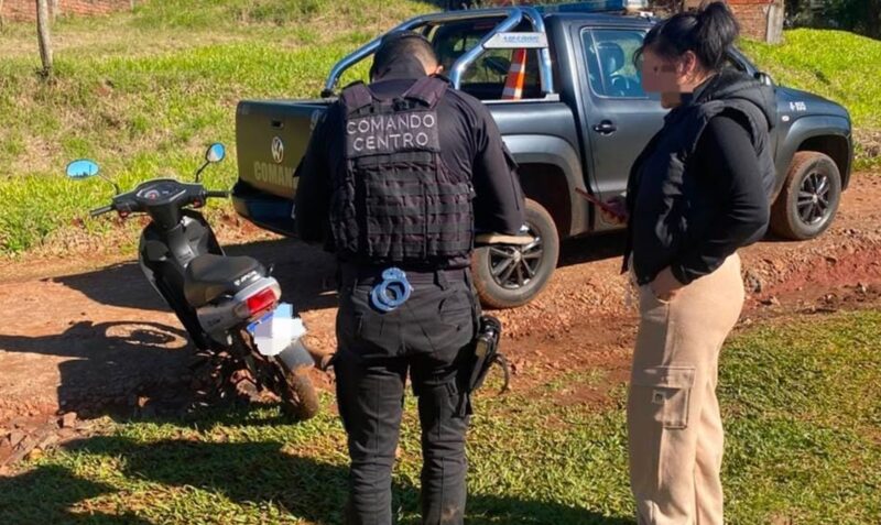 Oberá robo moto expareja carnicería